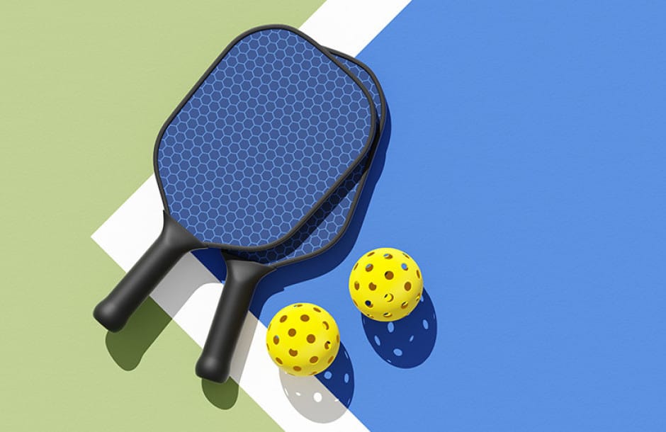 O pickleball tem regras simples, mas importantes, que controlam deste o tipo de raquele até as dimensões da quadra